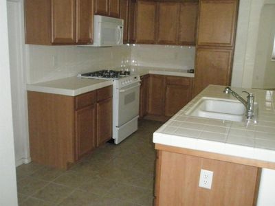 614 W Edinburgh Ln, Clovis, CA, 93619