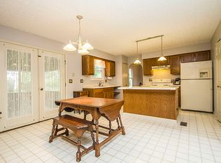 60 N Bend Ct, Pataskala, OH 43062