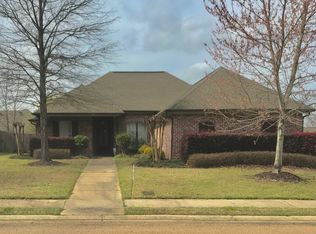 1022 Bowsprit Ln, Brandon, MS 39047