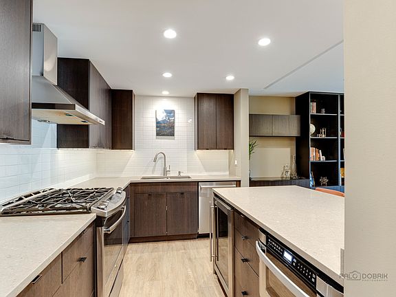 5th image of 140 W Wood St Unit 114