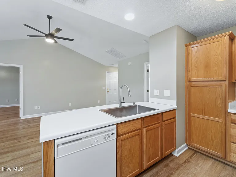 4212 Elizabeth Ave — Photo 10