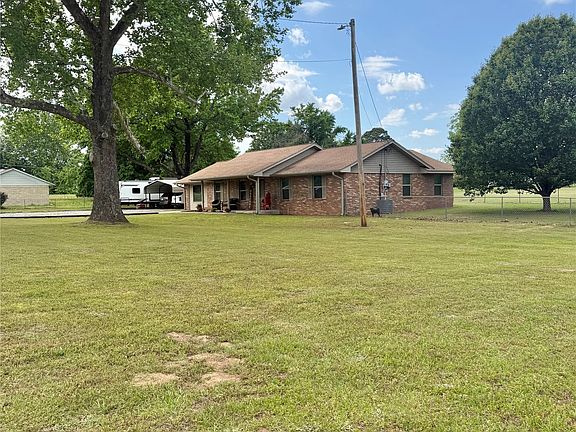 3rd image of 276 W Chambers Rd