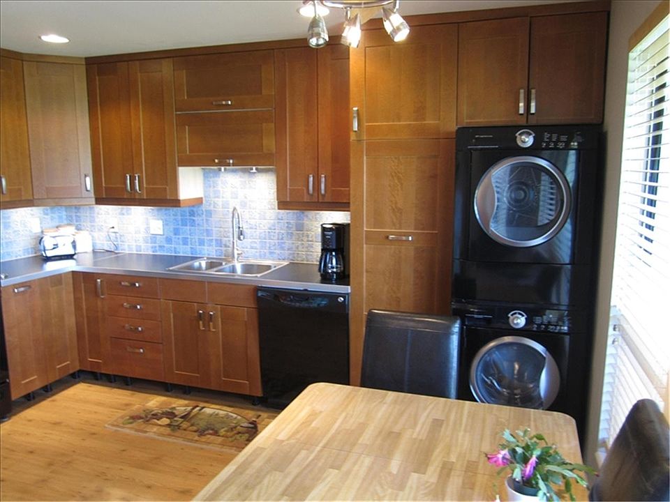 2nd image of 5958 S Sultan Cir