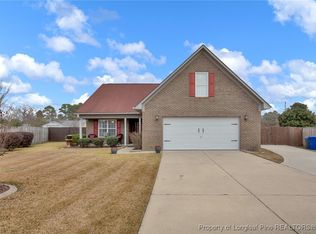 409 Seabiscuit Dr, Raeford, NC 28376
