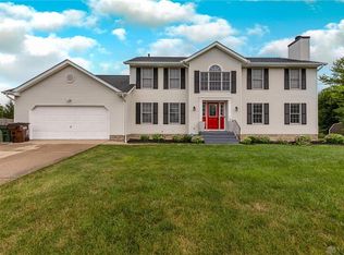5821 Woodstone Dr, Dayton, OH 45426