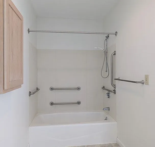 Howell House — Photo 26