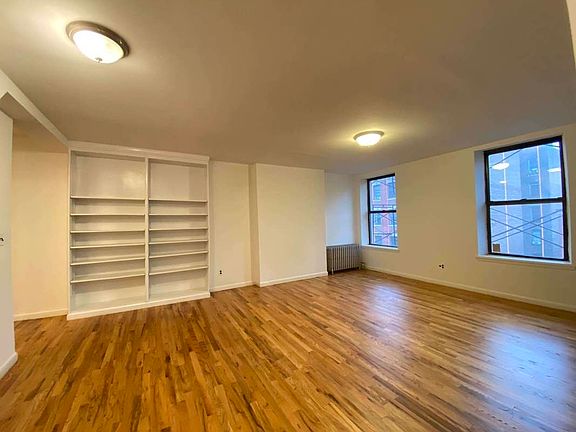 3rd image of 310 W 95th St #5