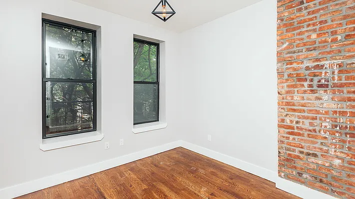 Rented by Nooklyn NYC LLC | media 23