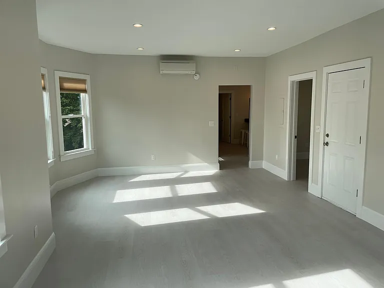 941 Broadway #1 — Photo 7