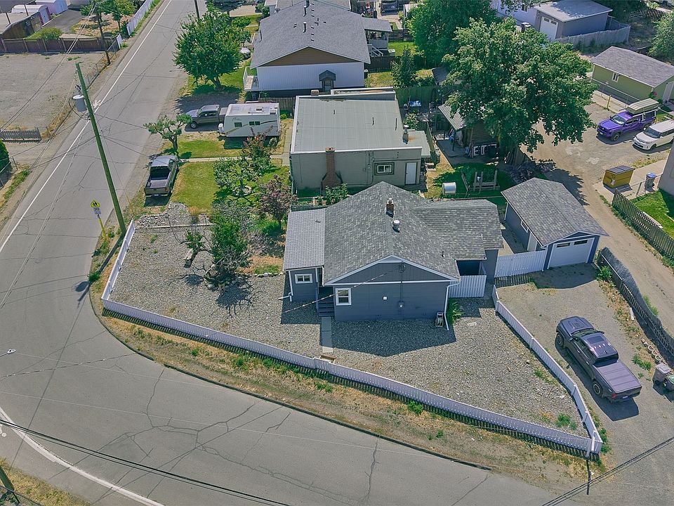 1st image of 121 Willow St
