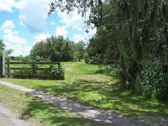 4th image of 5608 County Road 561