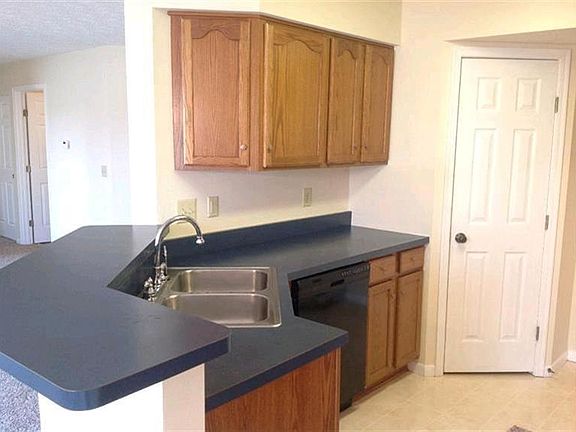 5th image of 4441 N Shore Dr