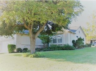 156 Whispering Wind Dr, Georgetown, TX 78633