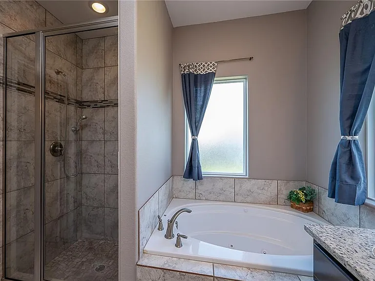 7205 Lake Placid Dr — Photo 16