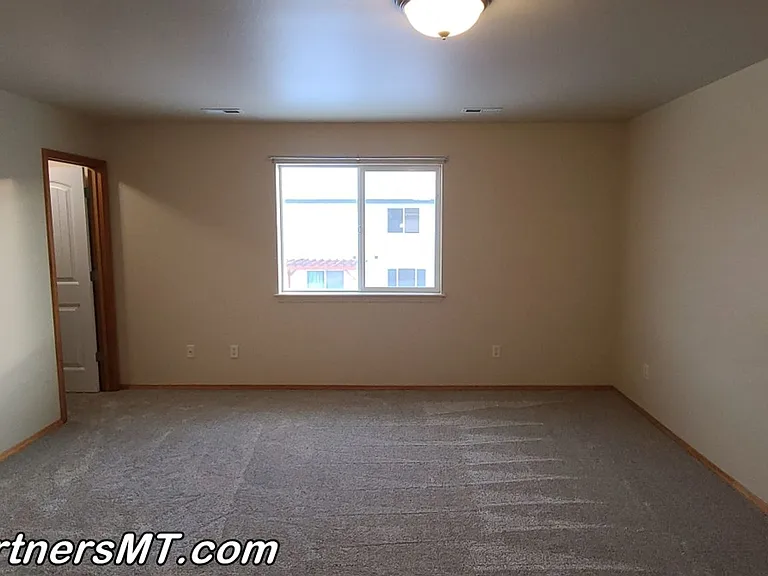 892 N River Rock Dr — Photo 5