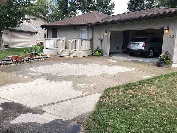 3rd image of 102 Ledgewood Ct