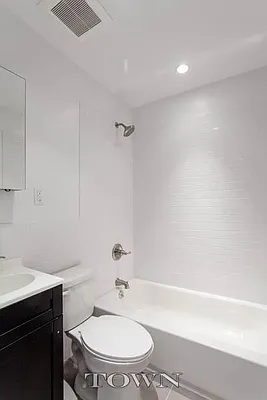 Rented by Compass | media 48