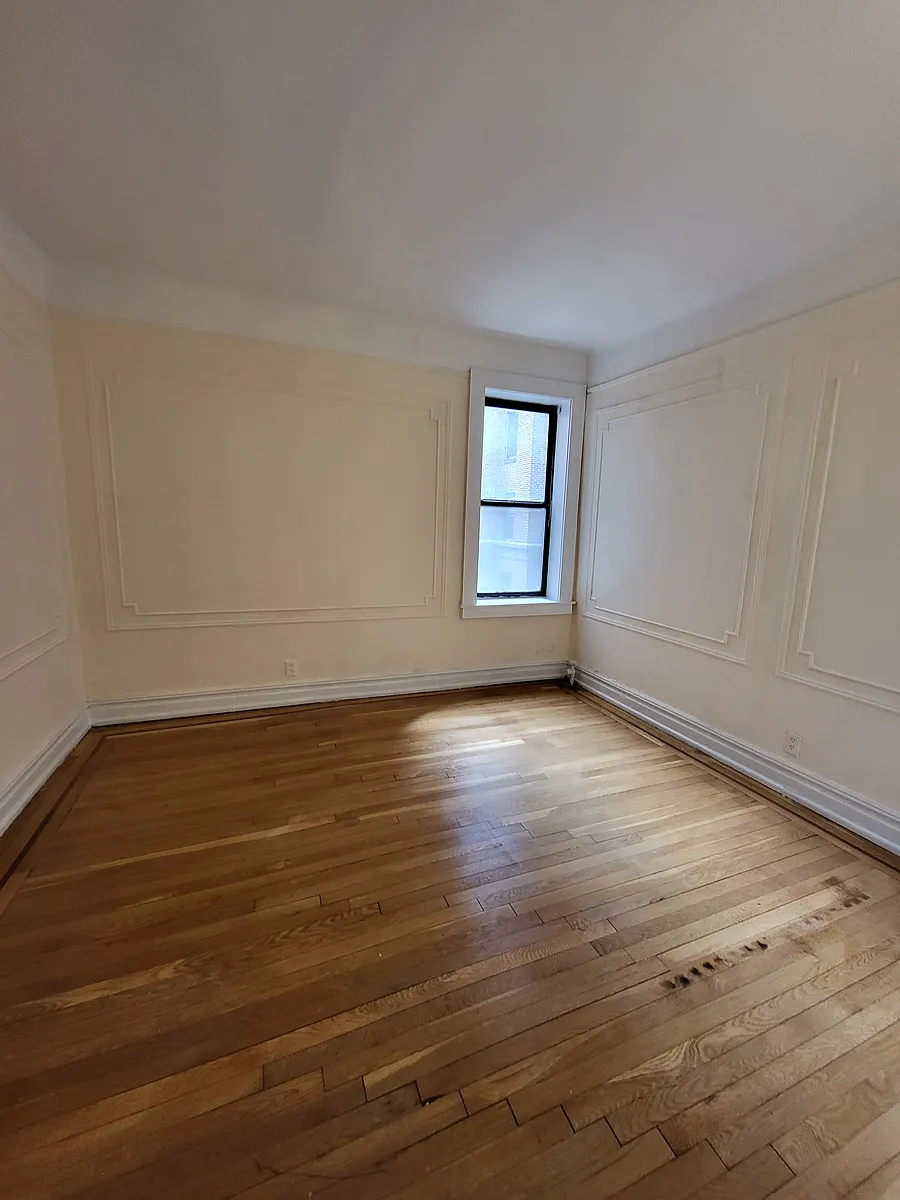 Building Photo - 115-25 84th Ave #2