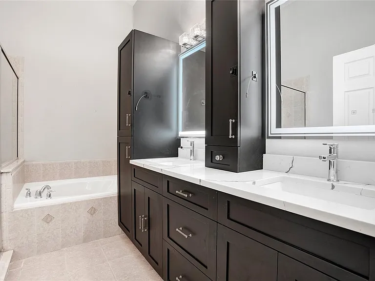 4568 Aguila Pl — Photo 12