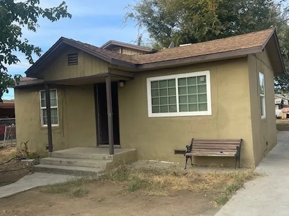 11320 Wood St, Lamont, CA 93241