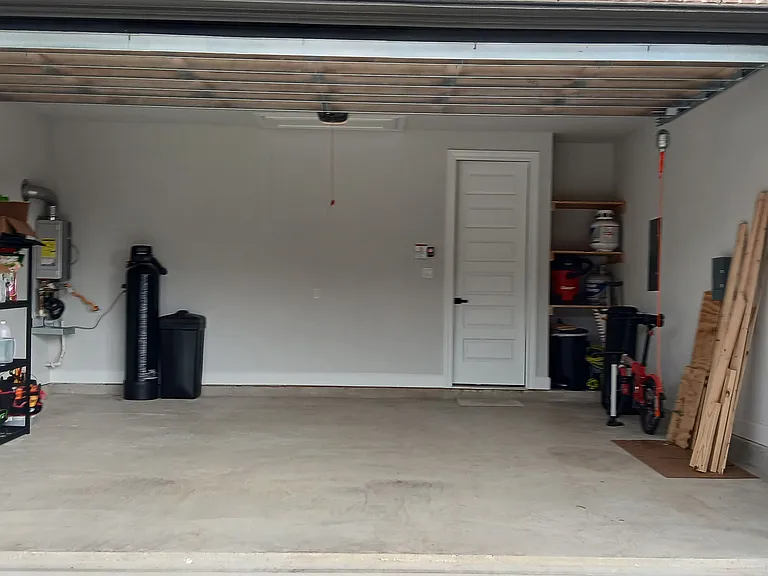 174 Loysoya St — Photo 4