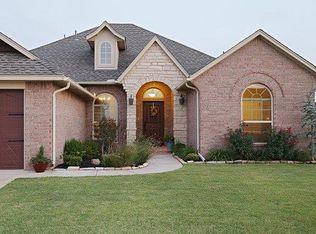 1204 Torrey Pnes, Norman, OK 73072