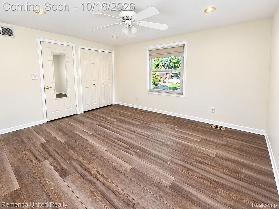 36219 Brookview Dr, photo 15