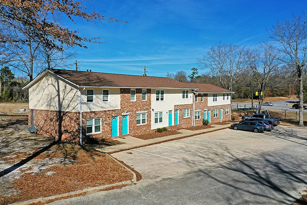 Bloomfield Townhomes — Photo 4