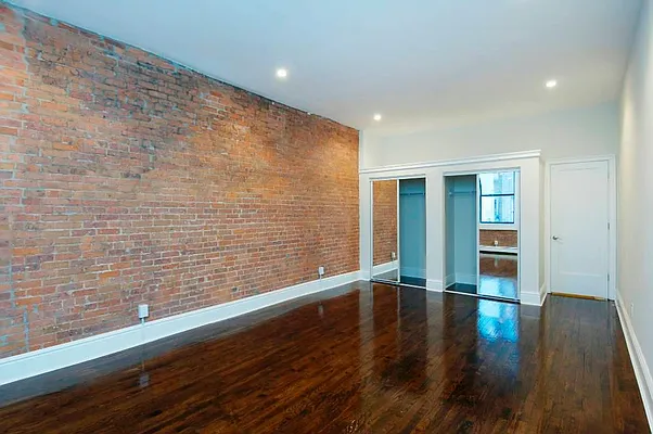 Rented by Town Residential | media 21