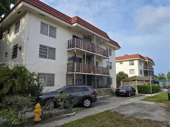 13655 NE 10th Ave APT 108, North Miami, FL 33161