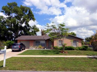 790 Carissa Dr, Royal Palm Beach, FL 33411