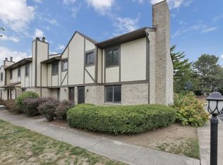 2349 McCauley Ct #8, Columbus, OH 43220