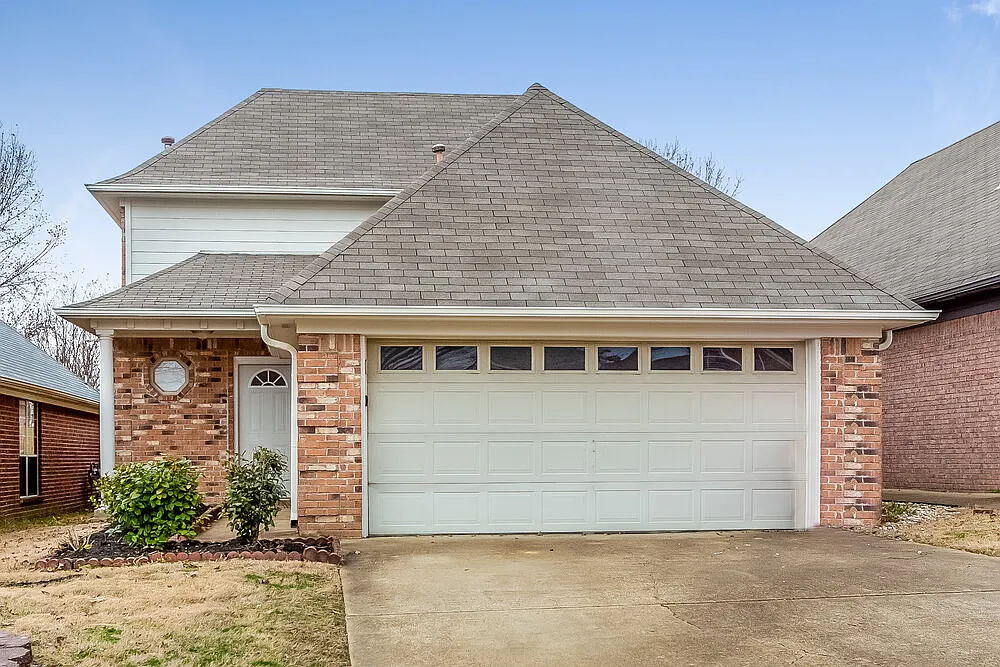 3 bed, 2.5 bath, 1503 sqft, $1,880 — Photo 1