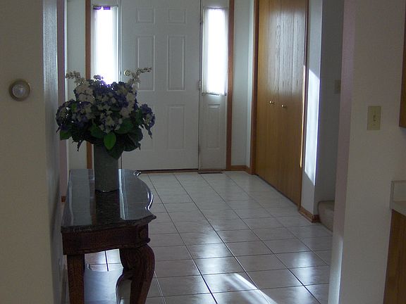 3rd image of 6258 Winchester Dr