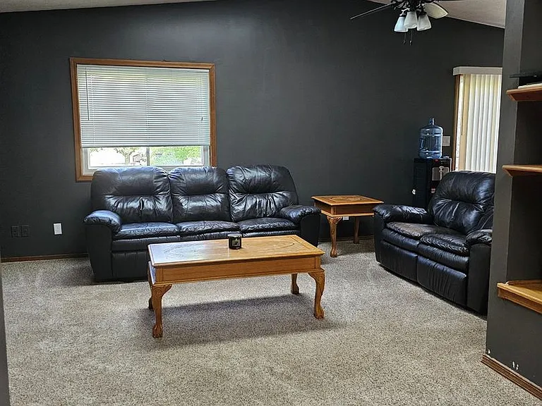 704 S Lawrence Way — Photo 10