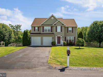 943 Crushed Apple Dr, Martinsburg, WV, 25403