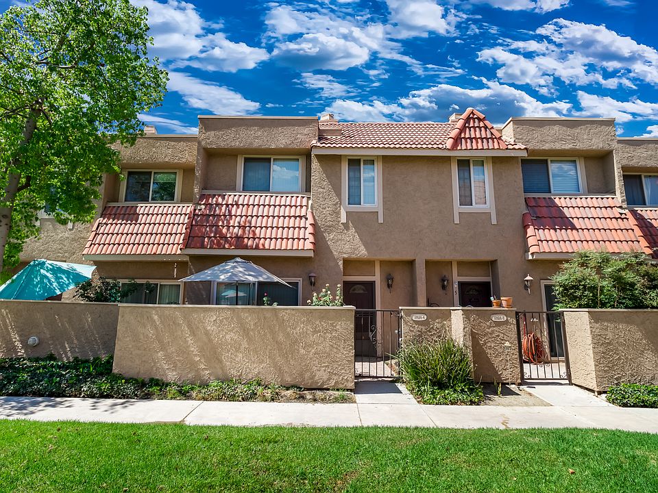 1st image of 17928 River Cir APT 4
