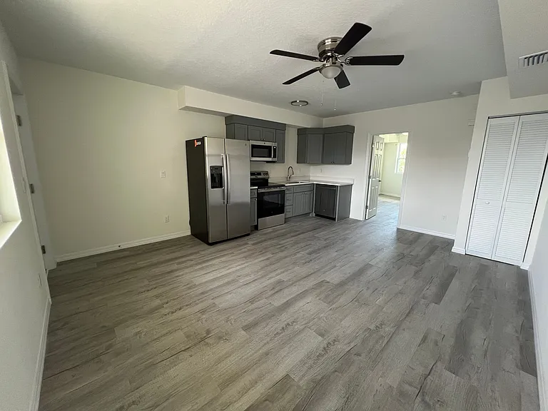 219 S Grandview Ave — Photo 30