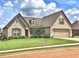 128 Lake Front Dr N, Hernando, MS 38632