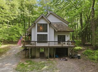 120 Coutts Point Dr, Paupack, PA 18451