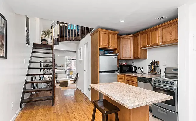 Rented by Powered by DMT LLC | media 1