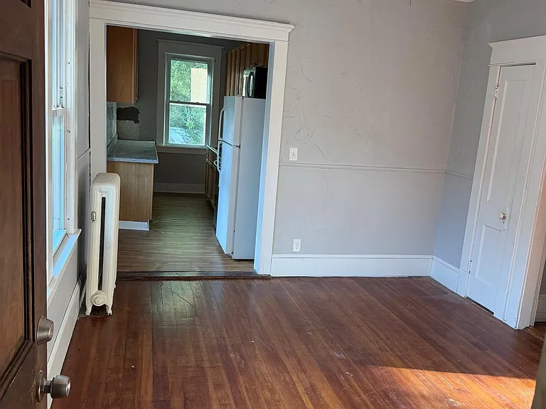 131-133 Westfield Rd — Photo 6
