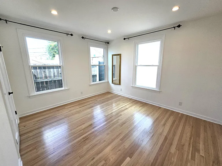 675 Arden Ave — Photo 22