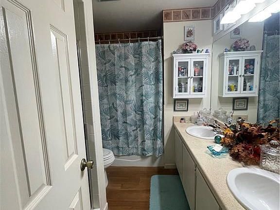 3rd image of 728 W San Antonio St #108-A