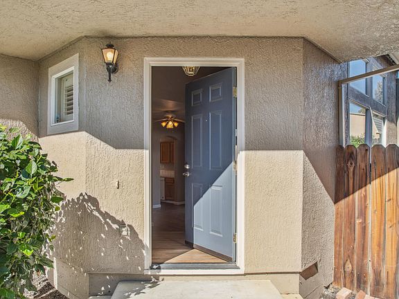 2nd image of 507 Chateau Way