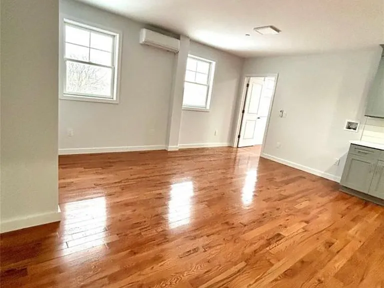 99 Main St #1A — Photo 8