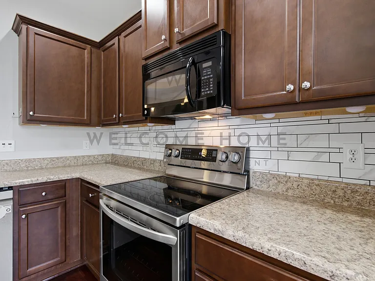 734 Lime Ln — Photo 17