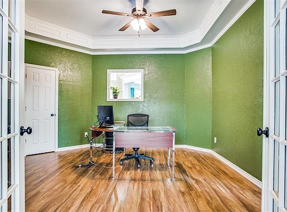 5th image of 5819 Covehaven Dr