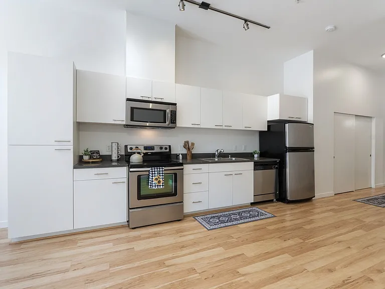 Circa Green Lake Apartments — Photo 13