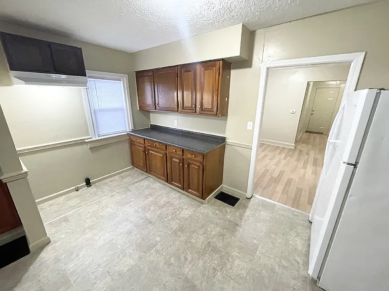 338 Villa Ave — Photo 4